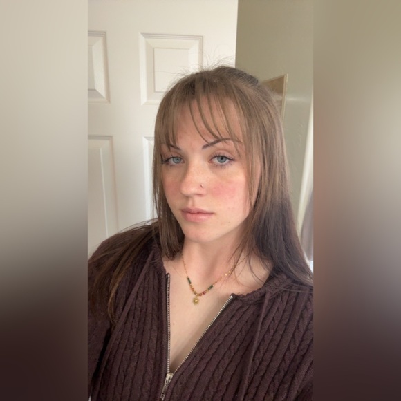 Meet your Posher, Kirstin - Picture 2 of 3